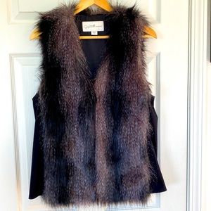 fur vest. Spandex panel sides. Gorgeous deep black gray color.